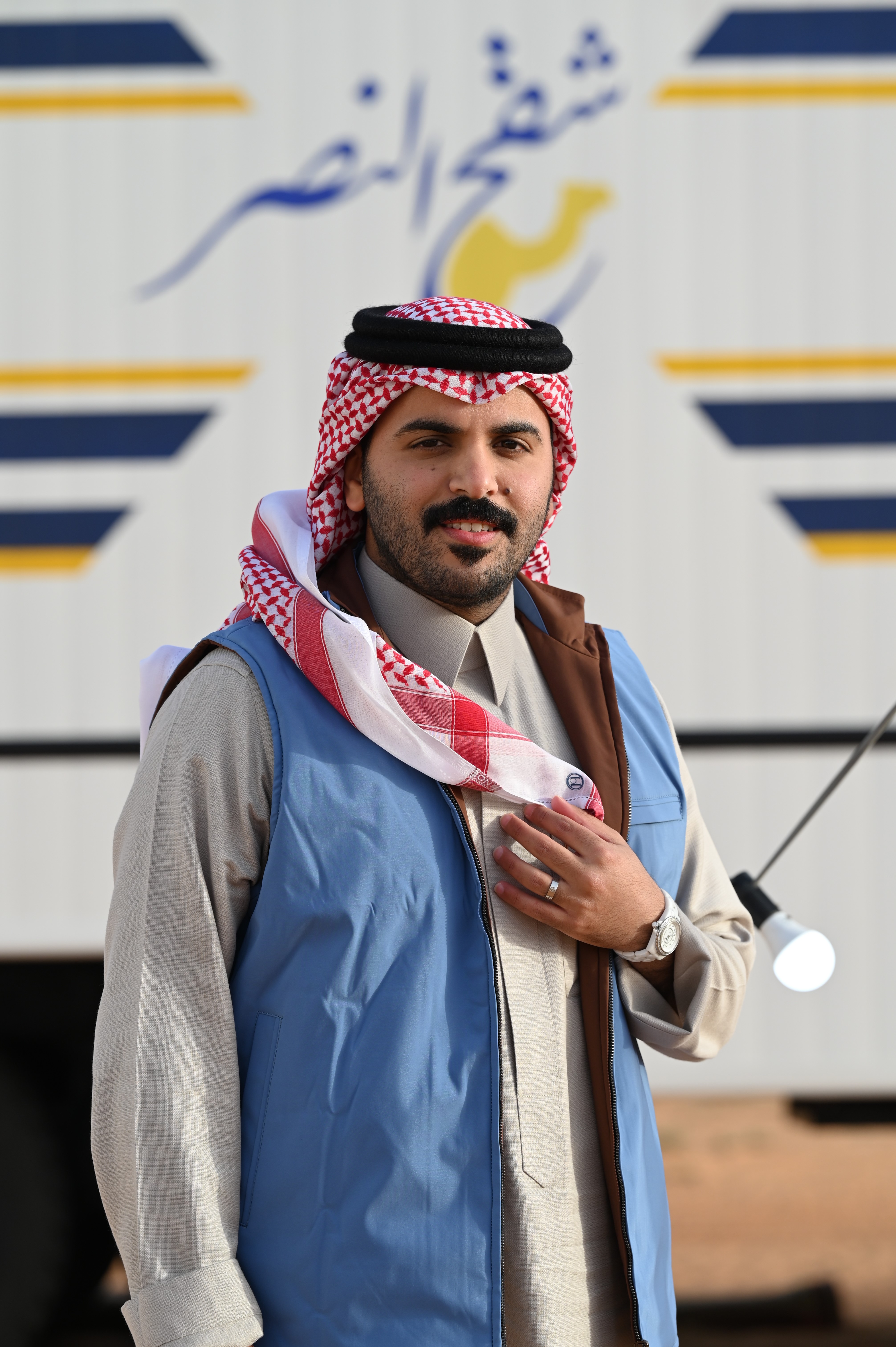 صور